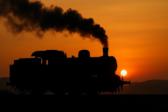 steam_train_sunset